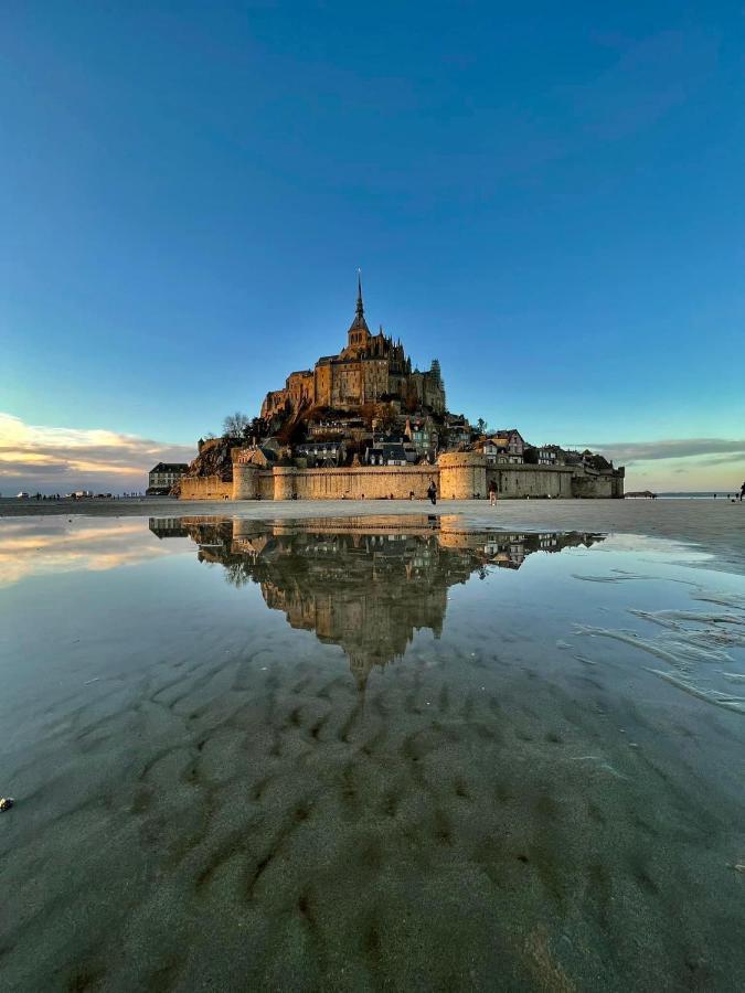 Arc En Ciel Du Mont Bed & Breakfast Pontorson Exterior foto