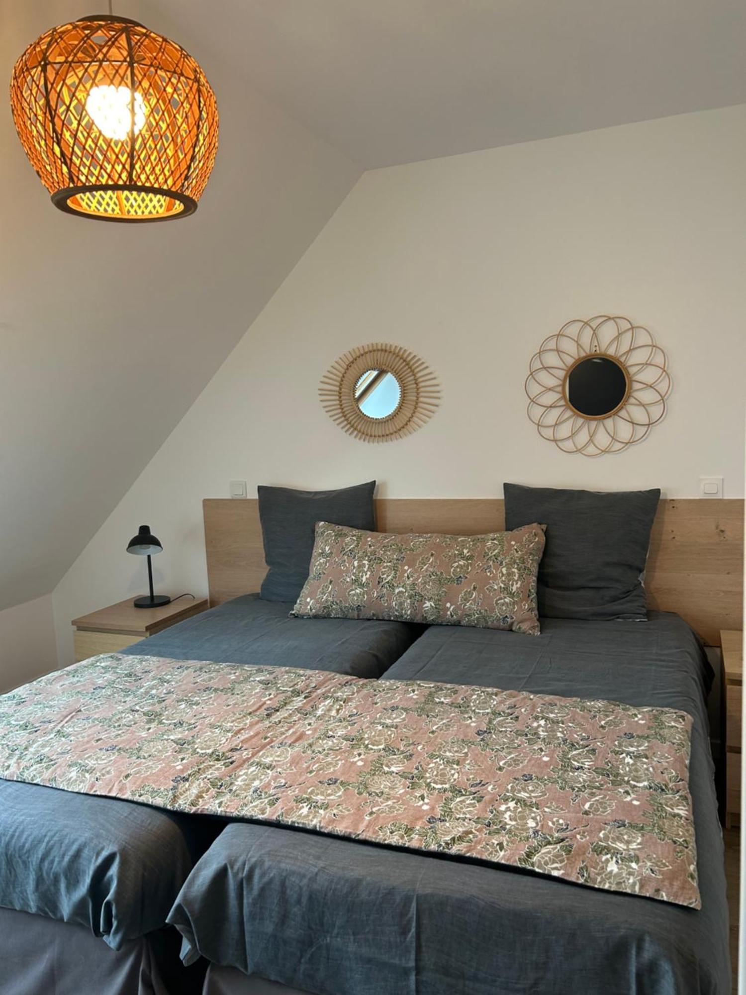 Arc En Ciel Du Mont Bed & Breakfast Pontorson Exterior foto